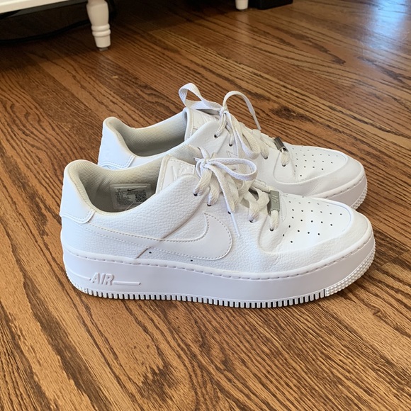 Nike Air Force 1 Sage Low - Picture 3 of 6